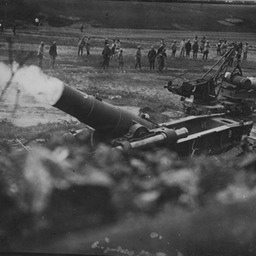 French howitzer in action on the Somme, 1916