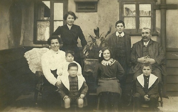 doe-family